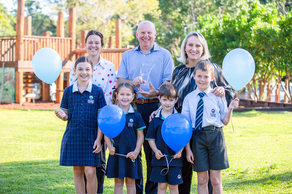 Flinders-Primary-Wins-School-of-the-Year-2023-Photo.gif