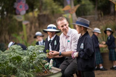Flinders' Edible Garden Club for Primary Students 